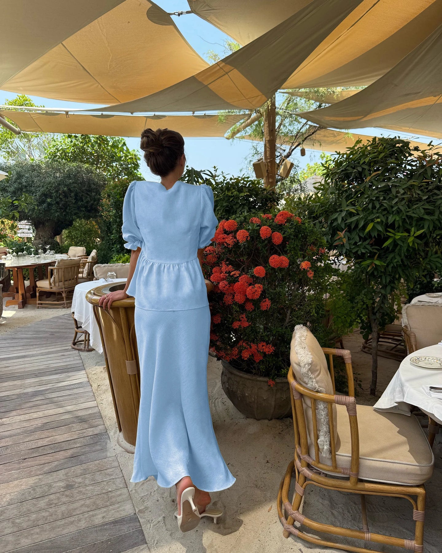 Aitana | Conjunto elegante de blusa anudada y falda algodón